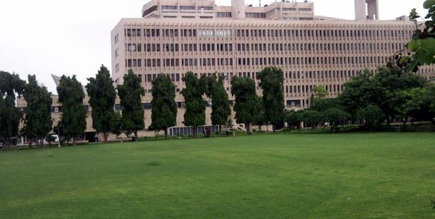 IIT Delhi & IIS B Makes it to World's Top 200 Institutes